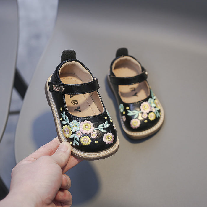 Floral Pattern Design Sandal