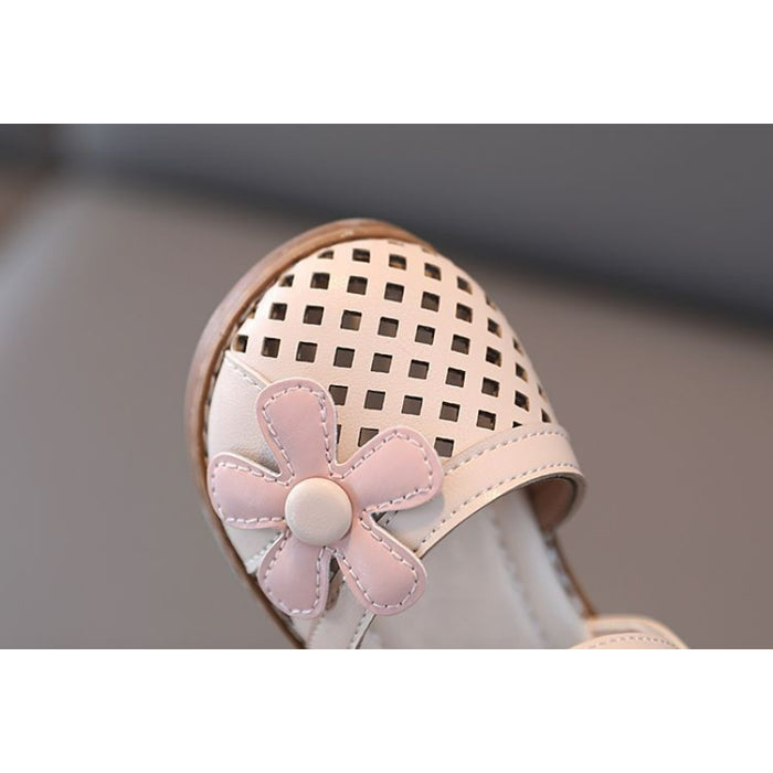 Cut Out Pattern Soft Soled Anti Slippery Sandals