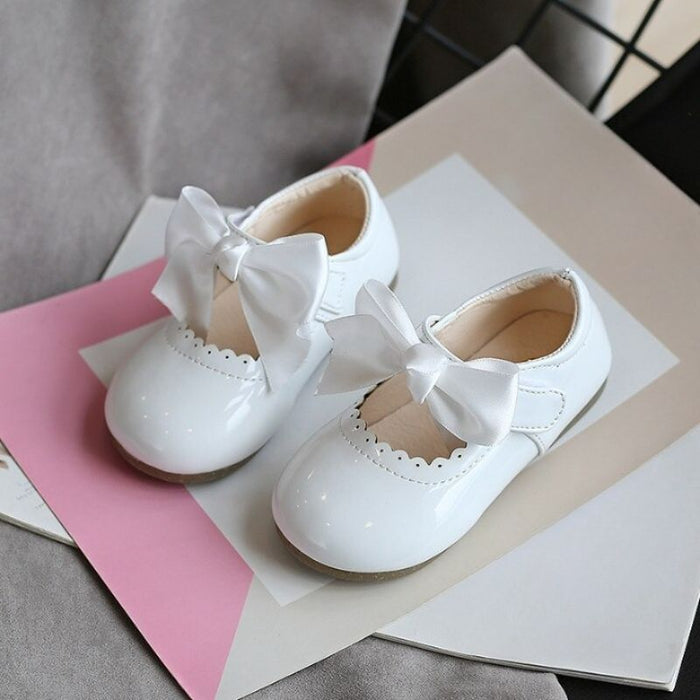 Bow Designed Sandals For Infants